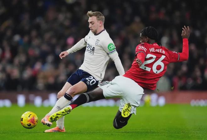 记者：萨拉赫确定不会随队出战国米，预计周六对阵布莱顿复出（记者：萨拉赫确认无缘战国米，预计周六战布莱顿复出）