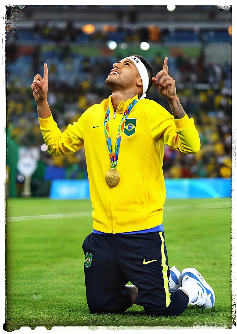 山东后场展最强模式！高诗岩统治决胜期，谢智杰于德豪攻守一体（山东后场火力全开！高诗岩统治末节决胜，谢智杰、于德豪攻防俱佳）