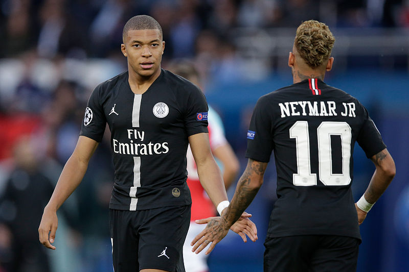 友谊赛：U16国少1-1战平重庆U16混编梯队，张伯霖进球（热身赛：国少U16与重庆U16混编队1比1握手言和，张伯霖建功）