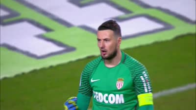 ATP总决赛第2日综述：弗里茨横扫穆塞蒂，辛纳室内硬地27连胜（ATP年终总决赛第2比赛日战报：弗里茨轻取穆塞蒂，辛纳室内硬地连胜刷新至27场）